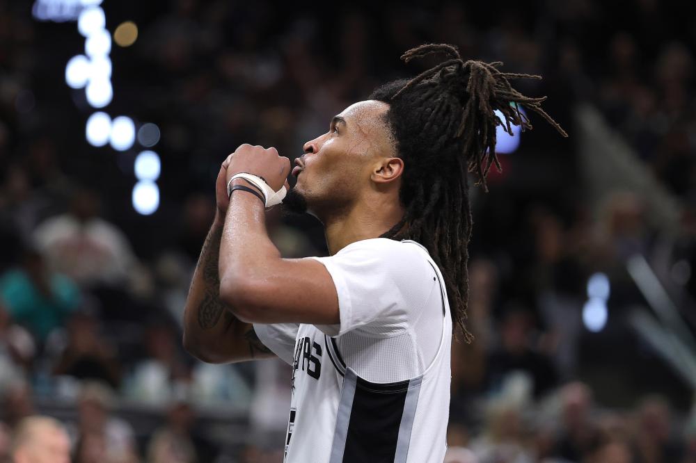 凯文约翰逊篮球传奇回顾从闪电突破到领袖风范见证NBA赛场辉煌历程